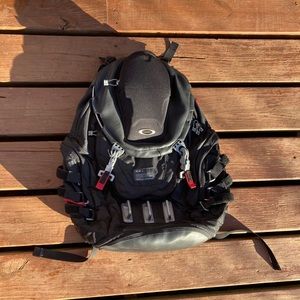 Oakley tactical field gear backpack tactical bag